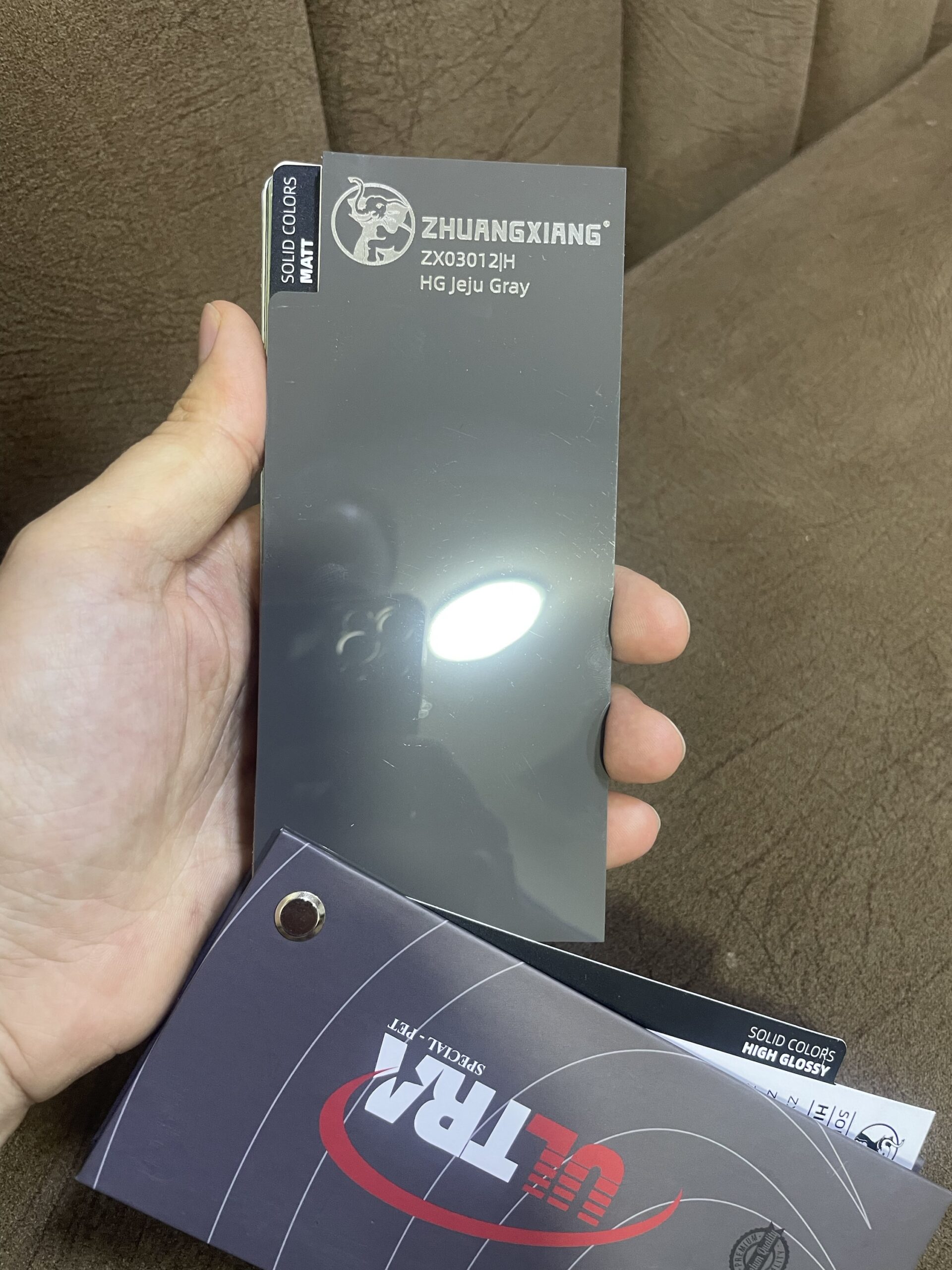 ألواح كونتر الترا ٧ بلاي PET من LG الوان لامعه - الصورة 20