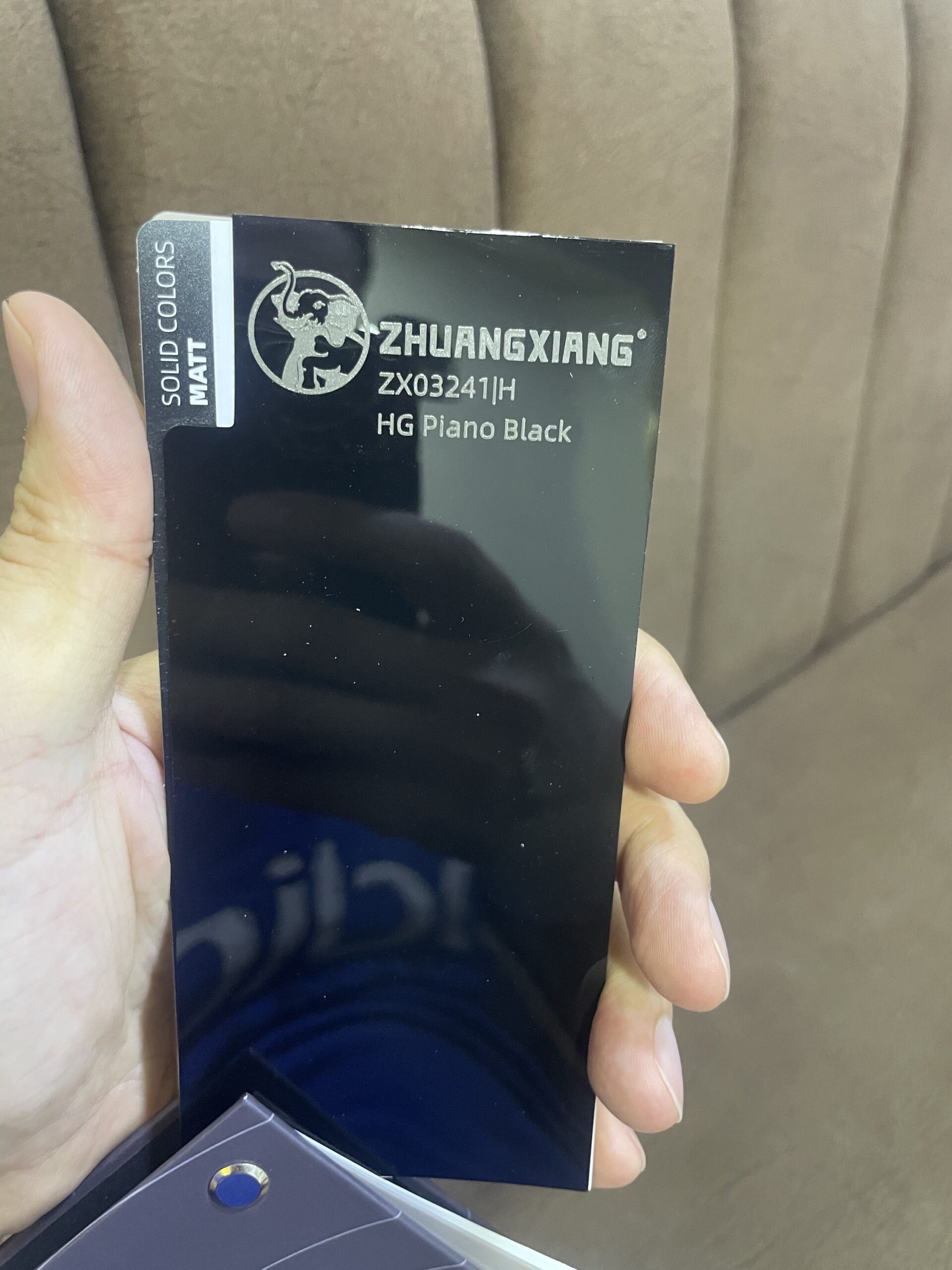 ألواح كونتر الترا ٧ بلاي PET من LG الوان لامعه - الصورة 16